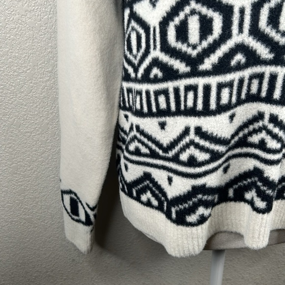 RD Style Black & Cream Tribal Oversized V-Neck Long Sleeve Knit Sweater Size XS - Picture 3 of 8